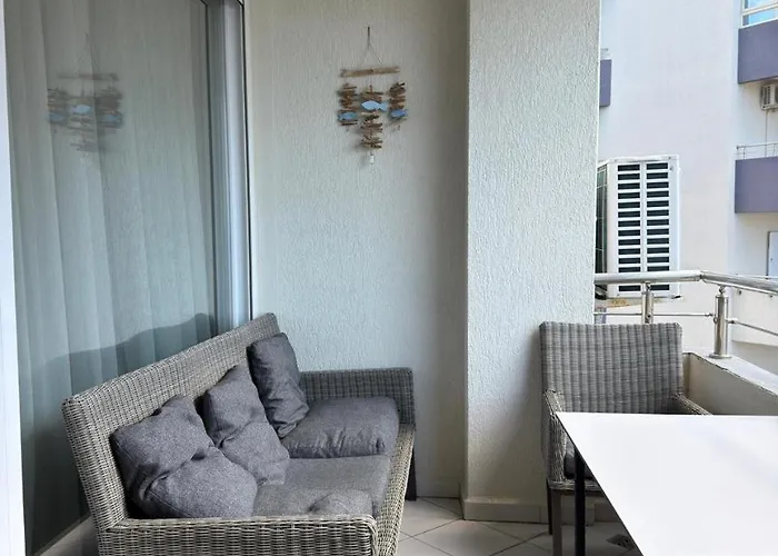 Luxury Seafront In Lungomare, 4 Guests With Sea View Vlore