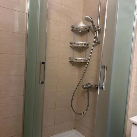 Luxury Seafront In Lungomare, 4 Guests With Sea View Apartment Vlore