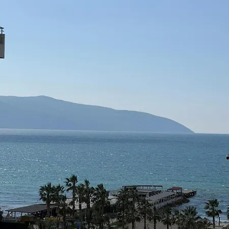 Apartment Luxury Seafront In Lungomare, 4 Guests With Sea View *