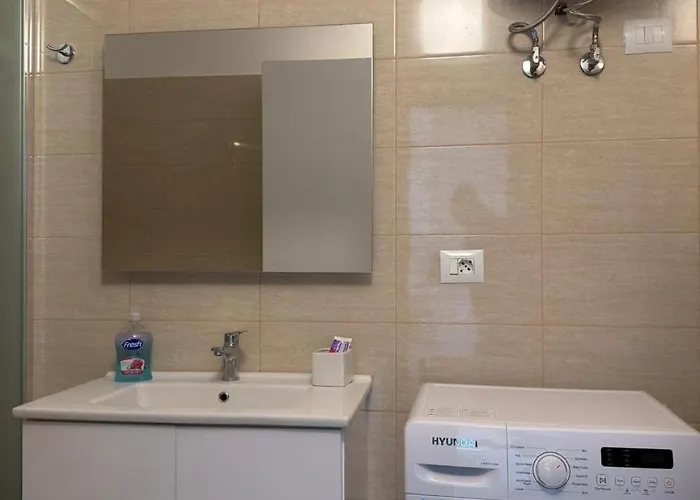 Luxury Seafront In Lungomare, 4 Guests With Sea View * Vlorë